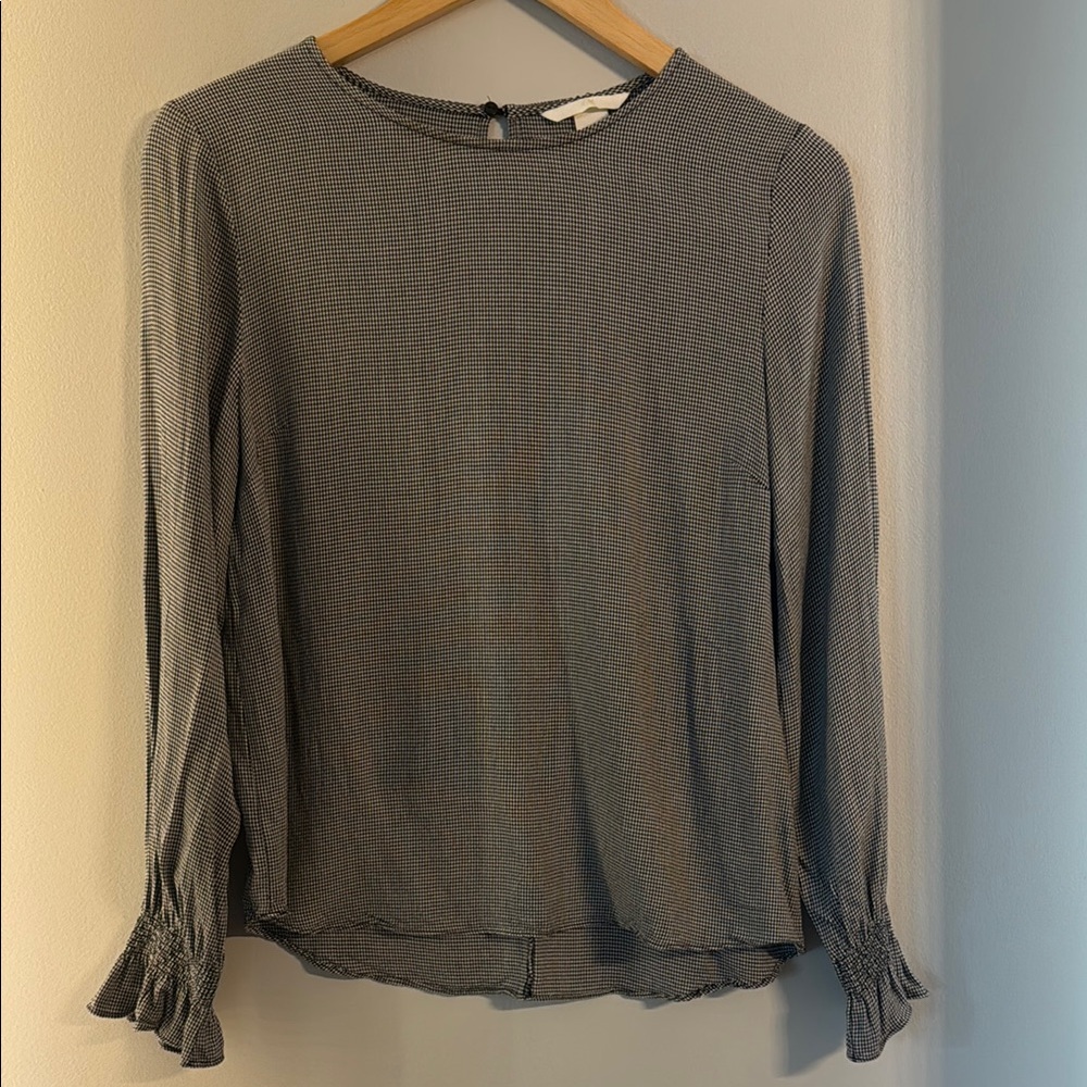 H&M Black and White Ruffled Blouse